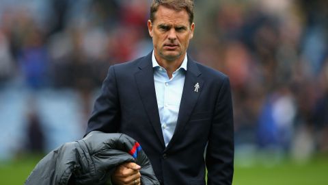 Frank de Boer opinó sobre las habilidades de Edson Álvarez.