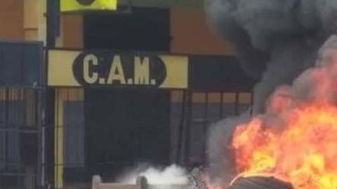 Una calle en Haití impactada por las protestas.