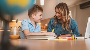 Cómo ayudar a hablar a los niños con autismo