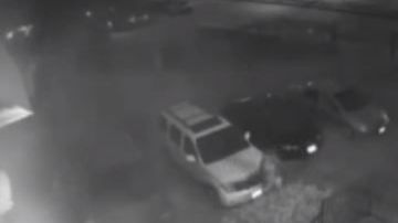 La Policía de Houston compartió un video de vigilancia con el propósito de encontrar a los sospechosos.