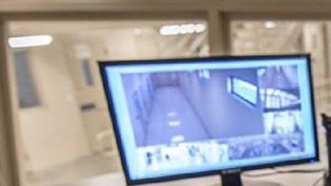 ICE aumentó la vigilancia de los internos.