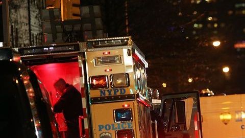 Trasladaron a las dos víctimas a hospitales.