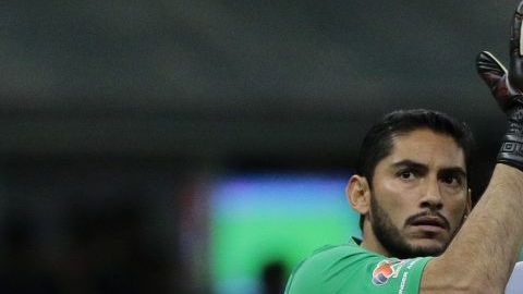 José de Jesús Corona podría jugar el Clausura 2018 de la Liga MX con Chivas. ¿Qué perdería Cruz Azul? (Foto: Imago7/Álvaro Paulin)