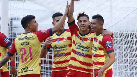 La Máquina cayó 3-2 ante Monarcas en el estadio Azteca.