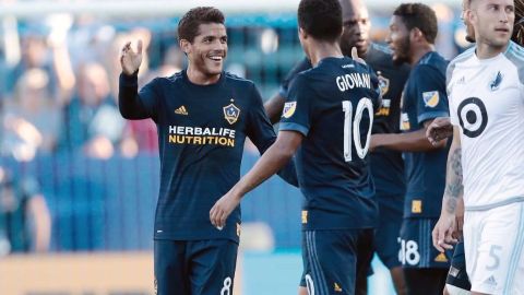 Jonathan Dos Santos marcó un golazo