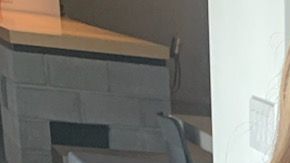 "Este otoño vuelve el brillo, la escarcha, y por supuesto las fiestas de fin de año son perfectas para eso", dijo la experta en estilo.