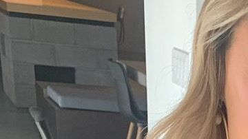 "Este otoño vuelve el brillo, la escarcha, y por supuesto las fiestas de fin de año son perfectas para eso", dijo la experta en estilo.