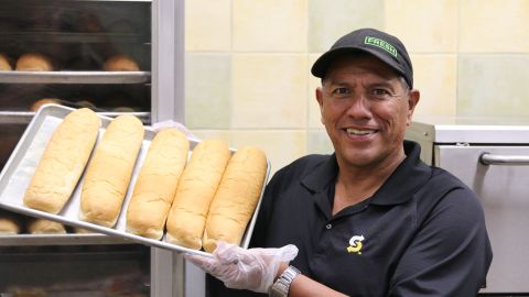 Mark Hernández, dueño de una franquicia de Subway en Orange County, California.