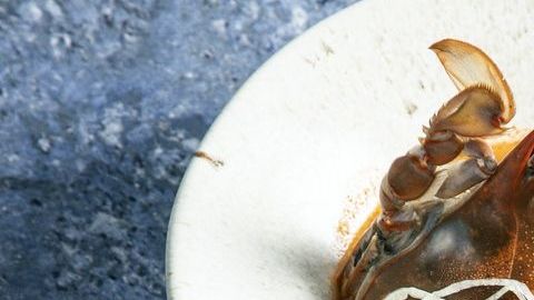 El pozole es una receta elaborada con ingredientes 100% mexicanos, es reconfortante y forma parte de valiosas celebraciones en México. El pozole tiene un buen aporte nutricional, es un platillo generoso, completo y cargado de nutrientes.