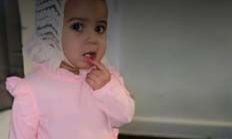 Nikolette murió en los brazos de su madre.