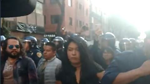 El reportero agredido se llama Pablo Pérez.