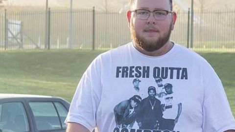 Phil-Hulton-weight-loss-transformation-MuscleFood-1447730