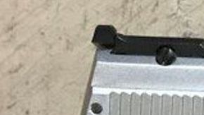 Disparan en el hombro a un joven de 21 años dentro de un negocio en el vecindario de Wicker Park.