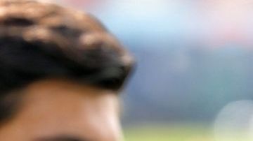 Hirving Lozano anotó un golazo en el entrenamiento.