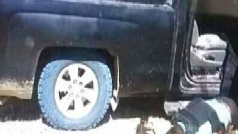 Reportan ejecución de familia entre ellos 2 niños as como decomiso de armas y troca blindada