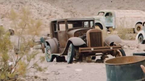 "El Rey Supremo" en el video "Mal Herido"