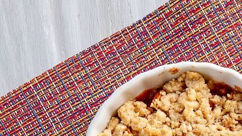 El crumble es una preparación dulce de Inglaterra crujiente y deliciosa ¡No puedes dejar de probar esta dulce tentación!