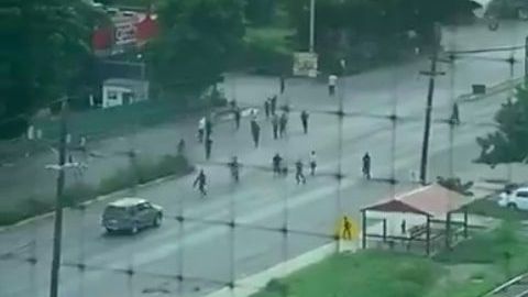 Algunos de los fugados ya están detenidos, según autoridades.