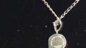 El artefacto tiene el eslogan "silba por tu vida".