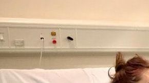 Vicki Marsall en el hospital tratándose del cáncer que padece.