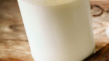 El consumo de kéfir esta altamente recomendado para personas que padecen de enfermedades degenerativas, con las defensas bajas y que pasen por períodos de mucho estrés.