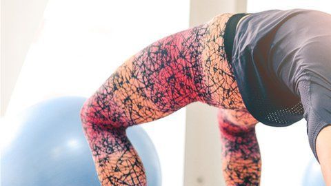 Forzar el cuerpo a adoptar determinadas posturas no siempre es malo, pero en exceso puede resultar problemático.