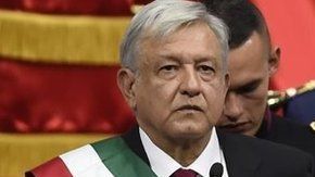 López Obrador cumple un primer año de gobierno con "claroscuros".