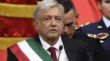 López Obrador cumple un primer año de gobierno con "claroscuros".