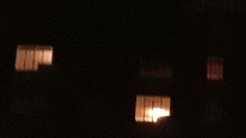 Un visitante de Ohio vestido de bruja