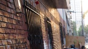 Manifestantes participan de las protestas durante la conmemoración del primer aniversario del asesinato del comunero mapuche Camilo Catrillanca.