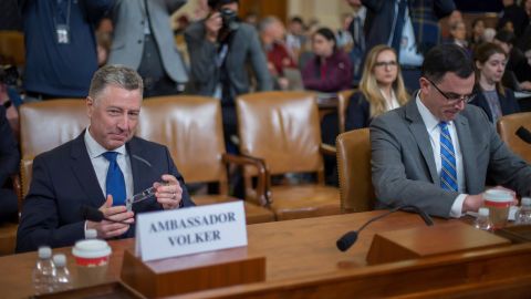 Las declaraciones de ambos testigos fueron desfavorables para Trump y los republicanos.