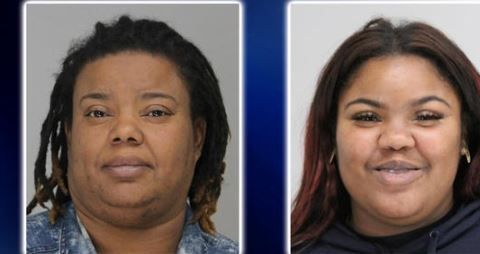 Las acusadas fueron llevadas a la cárcel del condado Dallas.