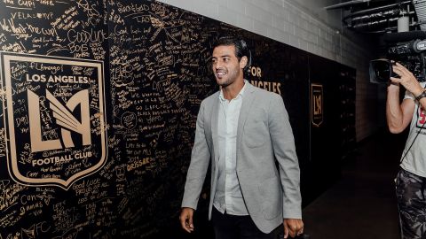 Carlos Vela, estrella del LAFC, opinó sobre Canelo Álvarez.