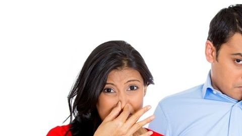 Los gases excesivos son una situación vergonzosa para quienes lo padecen, realizar un cambio de hábitos alimenticios y la ingesta de remedios naturales serán tus mejores aliados.