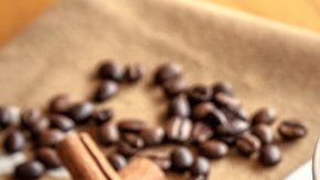 Preparar una buena taza de café es toda una tradición, disfruta el proceso y relájate.