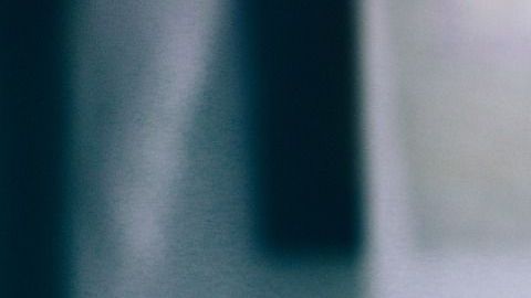 Checa si es efectivo o no tomar agua con limón en ayunas.