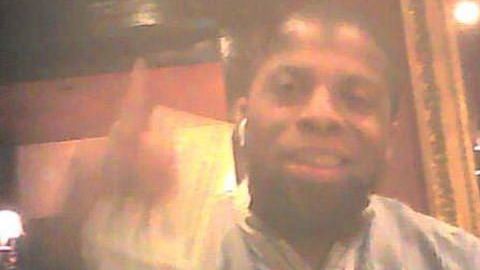 Jason Brown en realidad enviaba dinero a un agente de FBI encubierto.