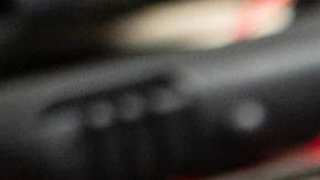 Armas ocupadas en la redada contra pandilleros en Stockton.