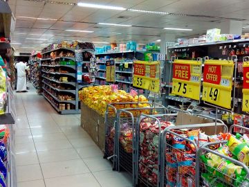 La medida también apoyará a las tiendas existentes y ofrecerá incentivos a las nuevas tiendas de comestibles para que abran.