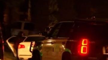 La mujer fue pronunciada muerta en la escena.