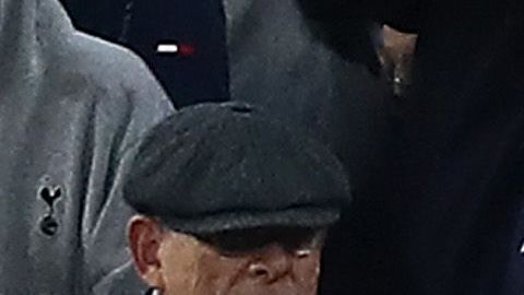 Para el DT la verdadera asistencia fue del niño recogebalones, a quien se acercó a saludar y a agradecer su participación.