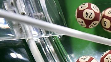 El dinero lo invertirá en su nieto.