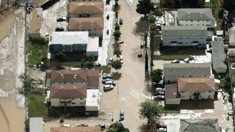La región donde está la presa no recibe normalmente fuertes precipitaciones.