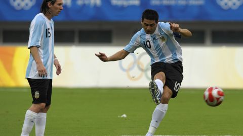 Lionel Messi y Juan Román Riquelme podrían volver a jugar juntos ¡con la camiseta de Boca!