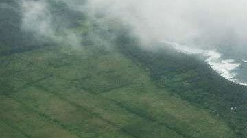 Los flujos de lava llegaron al océano y crearon nubes conocidas como "laze".