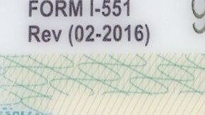 La medida no afecta a todos los portadores de "green card".