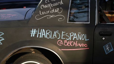 Parte del recorrido de '¿Hablas español?' lo hacen al volante, palpando la carretera.