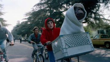 Una de las escenas de 'E.T. The Extra-Terrestrial'.