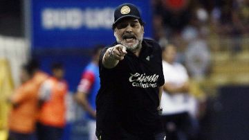 Diego Armando Maradona podría volver a dirigir en el fútbol de ascenso de la Liga MX.