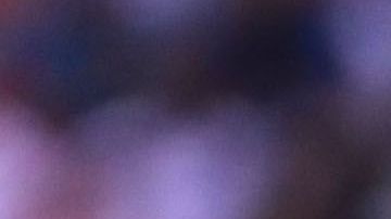 José Madueña disputando un balón con Alan Pulido.